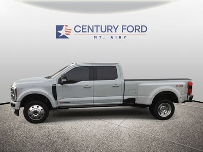 2025 Ford F-450SD Platinum DRW