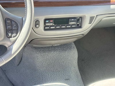 2004 Ford Crown Victoria LX