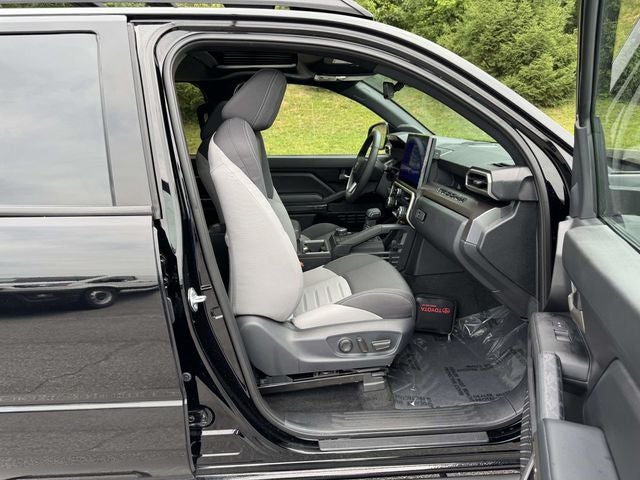 2025 Toyota Tacoma Hybrid TRD Off Road