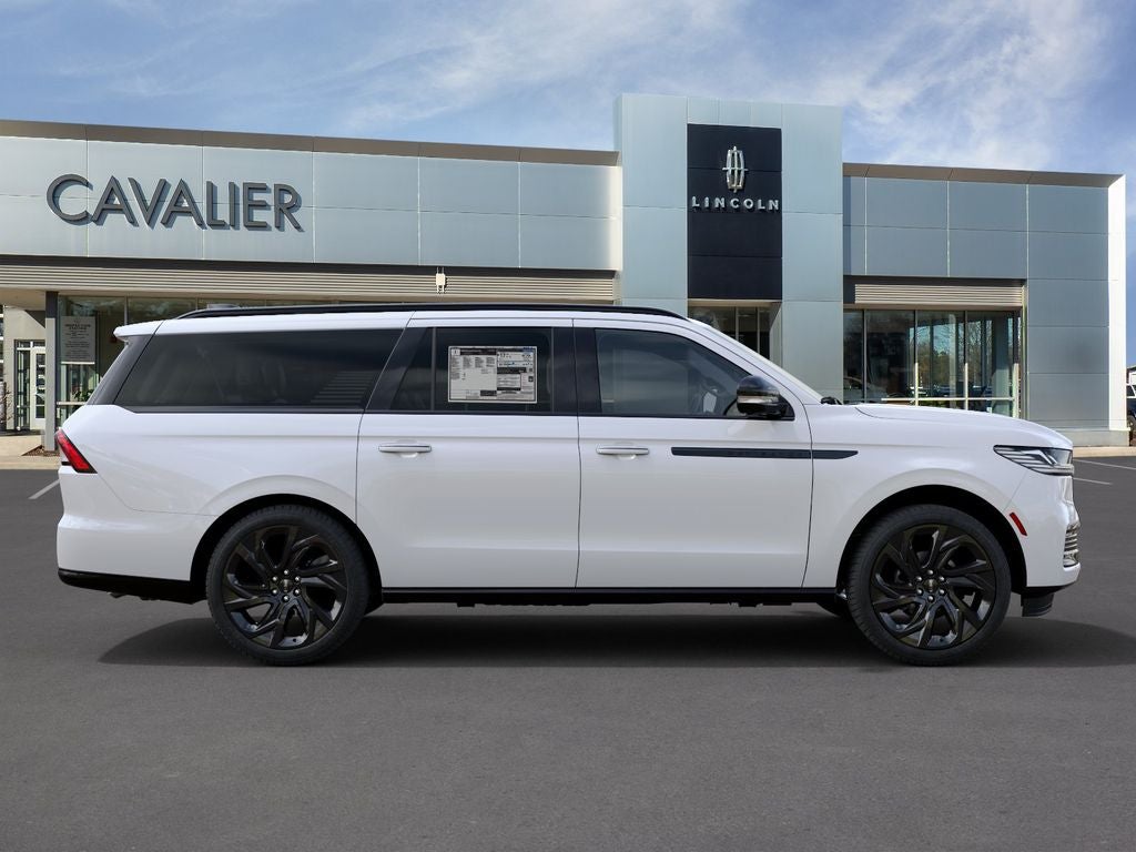 2027 Lincoln Navigator L Reserve